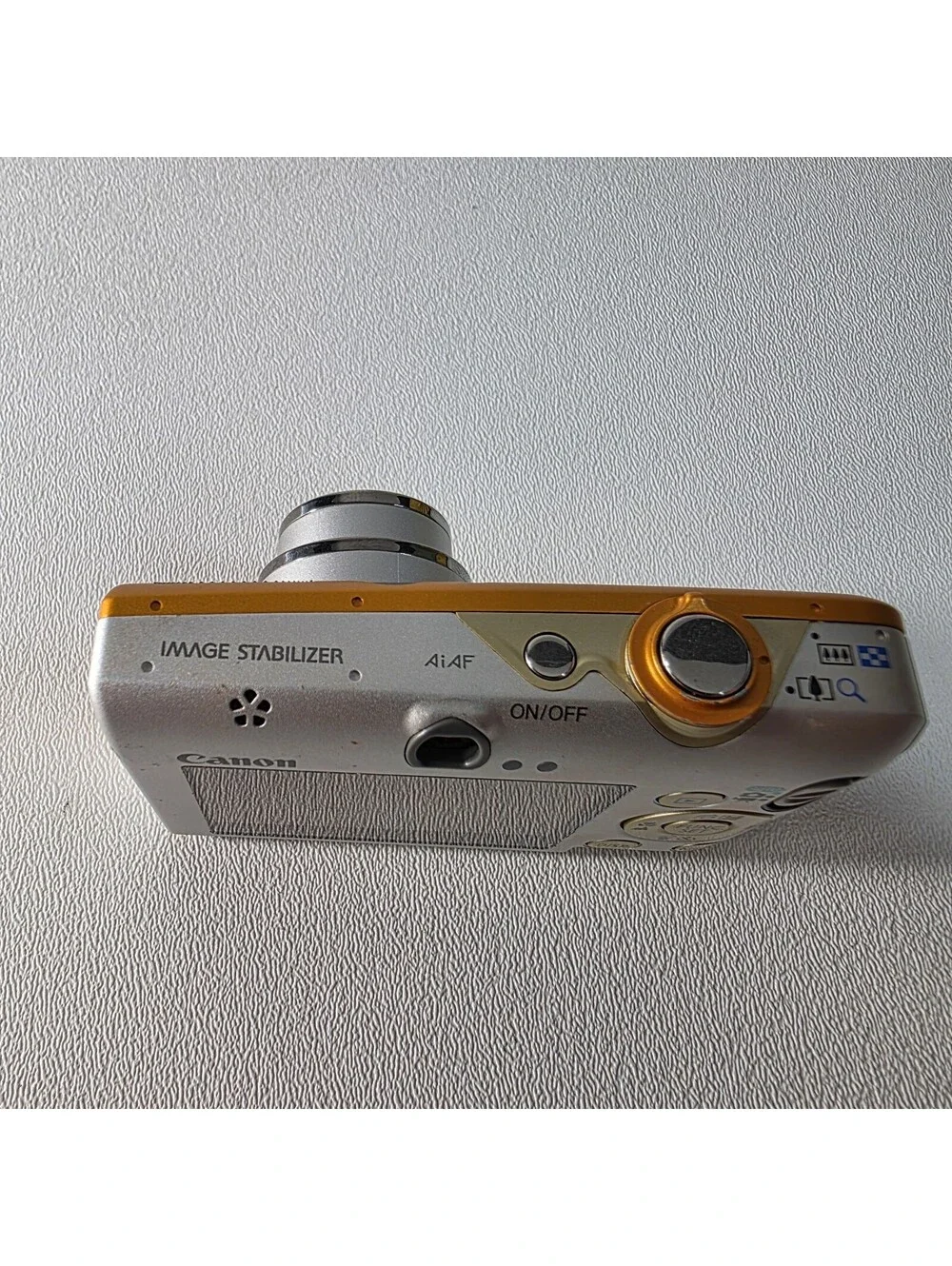 Canon PowerShot SD1200 IS 10.0 MP Compact Digital Camera No Battery Lens Error